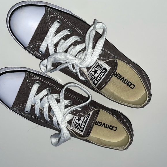 CONVERSE grey low cut - Picture 6 of 7